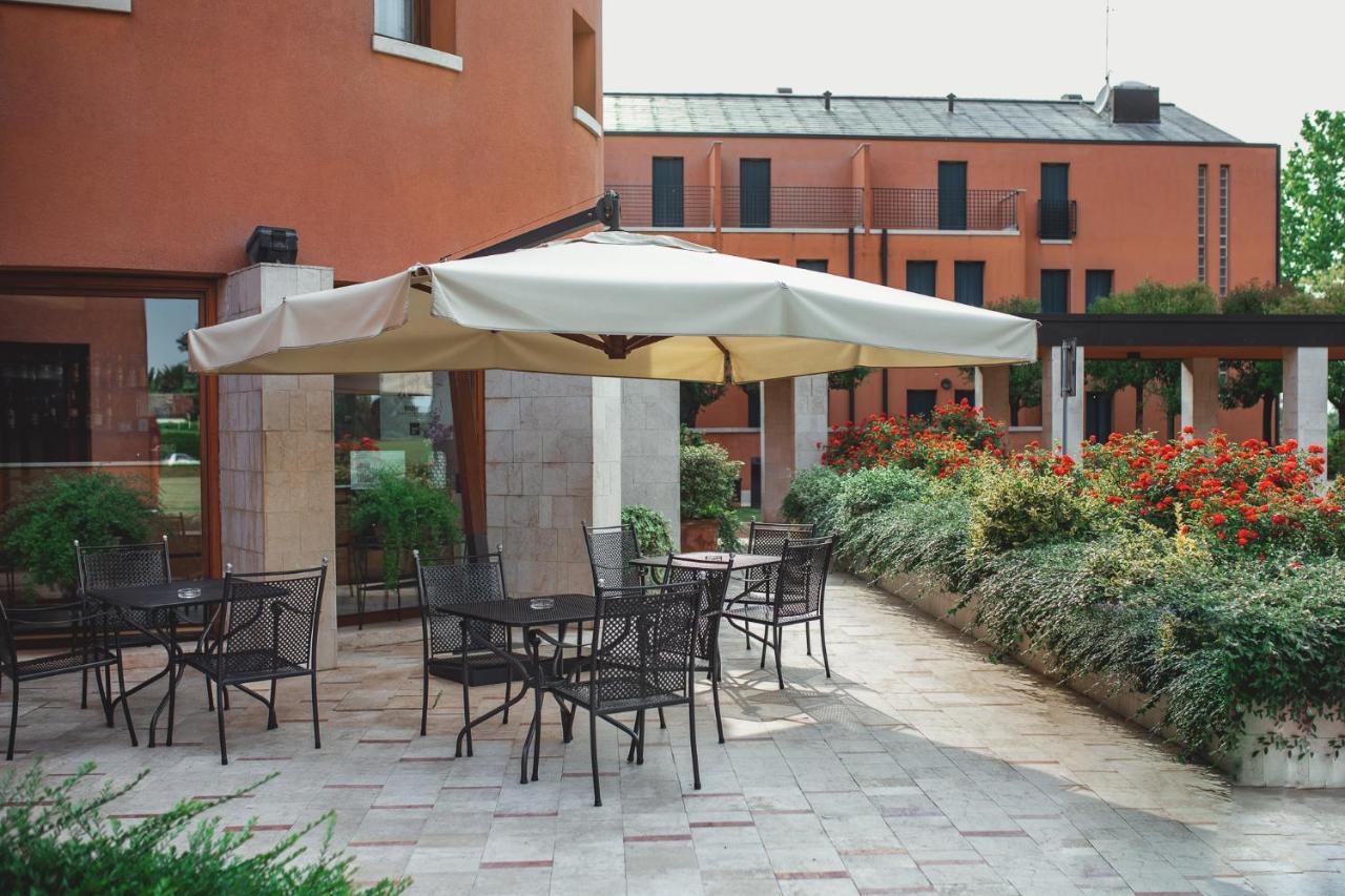 Hotel Crystal Preganziol Exterior foto